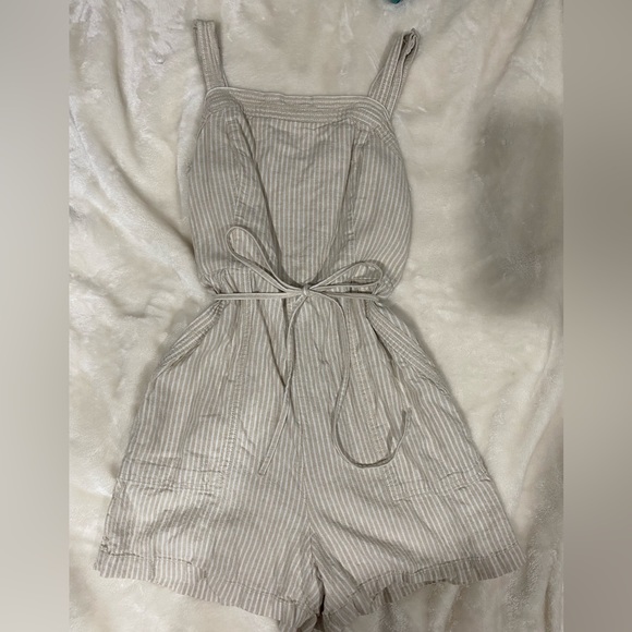 Old Navy romper - Picture 1 of 1